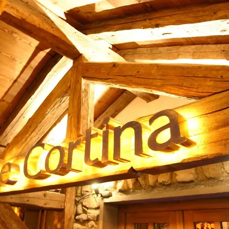 Cortina - 51 - Spacieux - 10 Pers 아파트